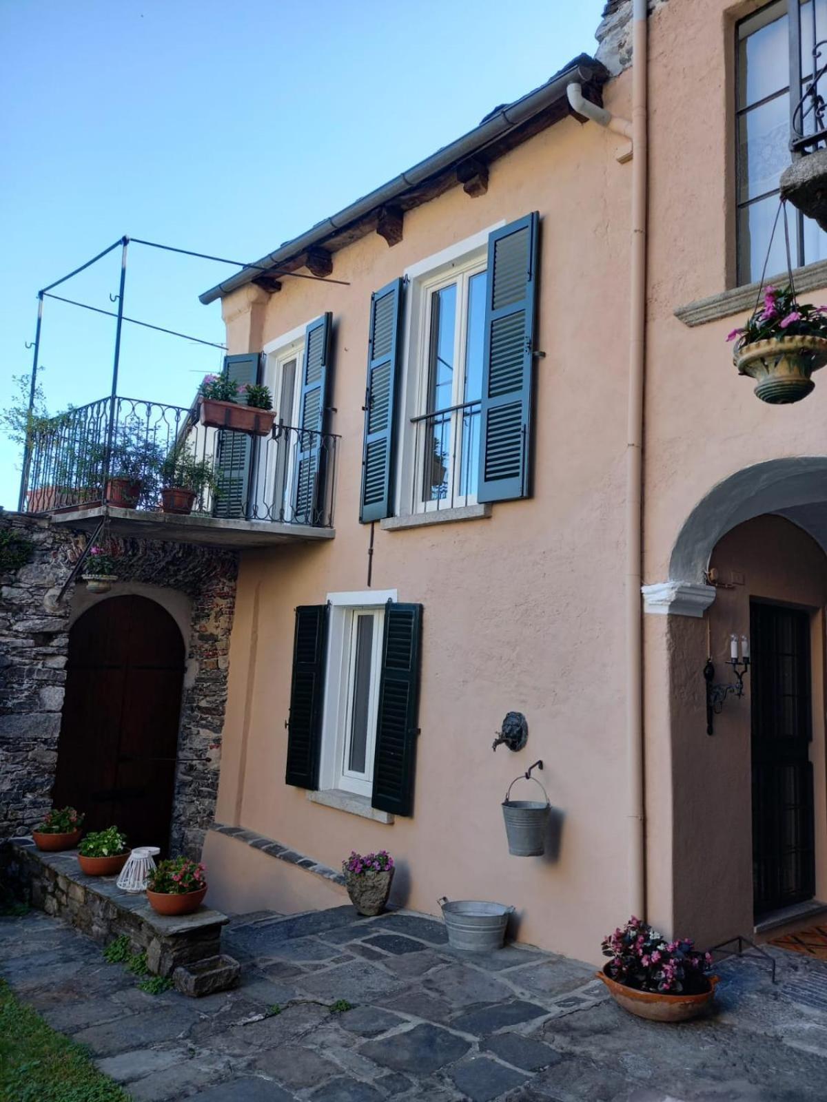 Casa Longhi Apartment Orta San Giulio Exterior photo